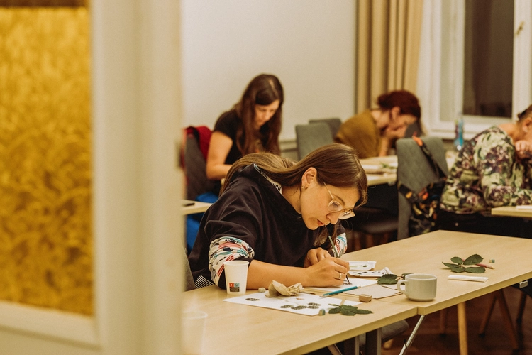 Integracyjne warsztaty akwareli botanicznej dla firm Botaniczne Historie, Warszawa.