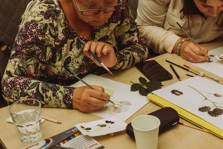 Botaniczne Historie Kraków firmowe warsztaty artystyczne z botaniki.